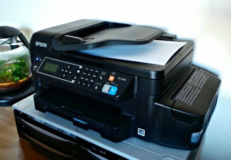 A close up of a cell phone