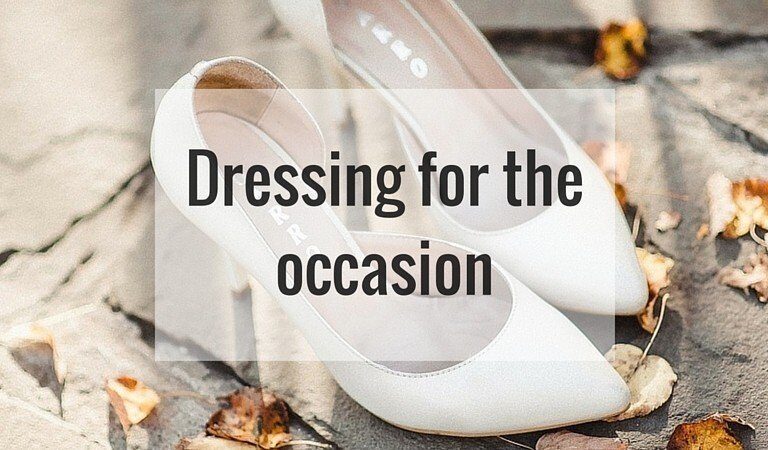 A doughnut sitting on top of a table