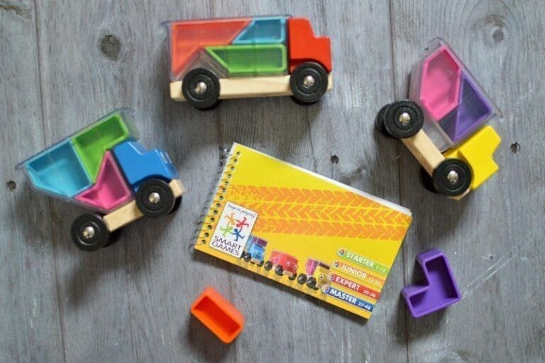 Joc de logica Smart Games - Trucky 3, 48 de provocari, 3 ani, editie Joc de logica Smart Games - Trucky 3, 48 de provocari, 3 ani, editie