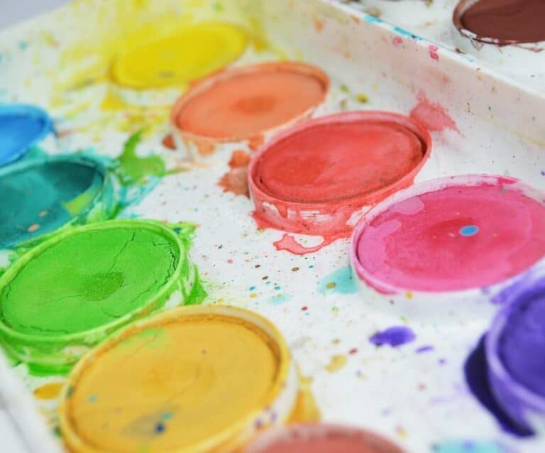 A bowl of food on a plate