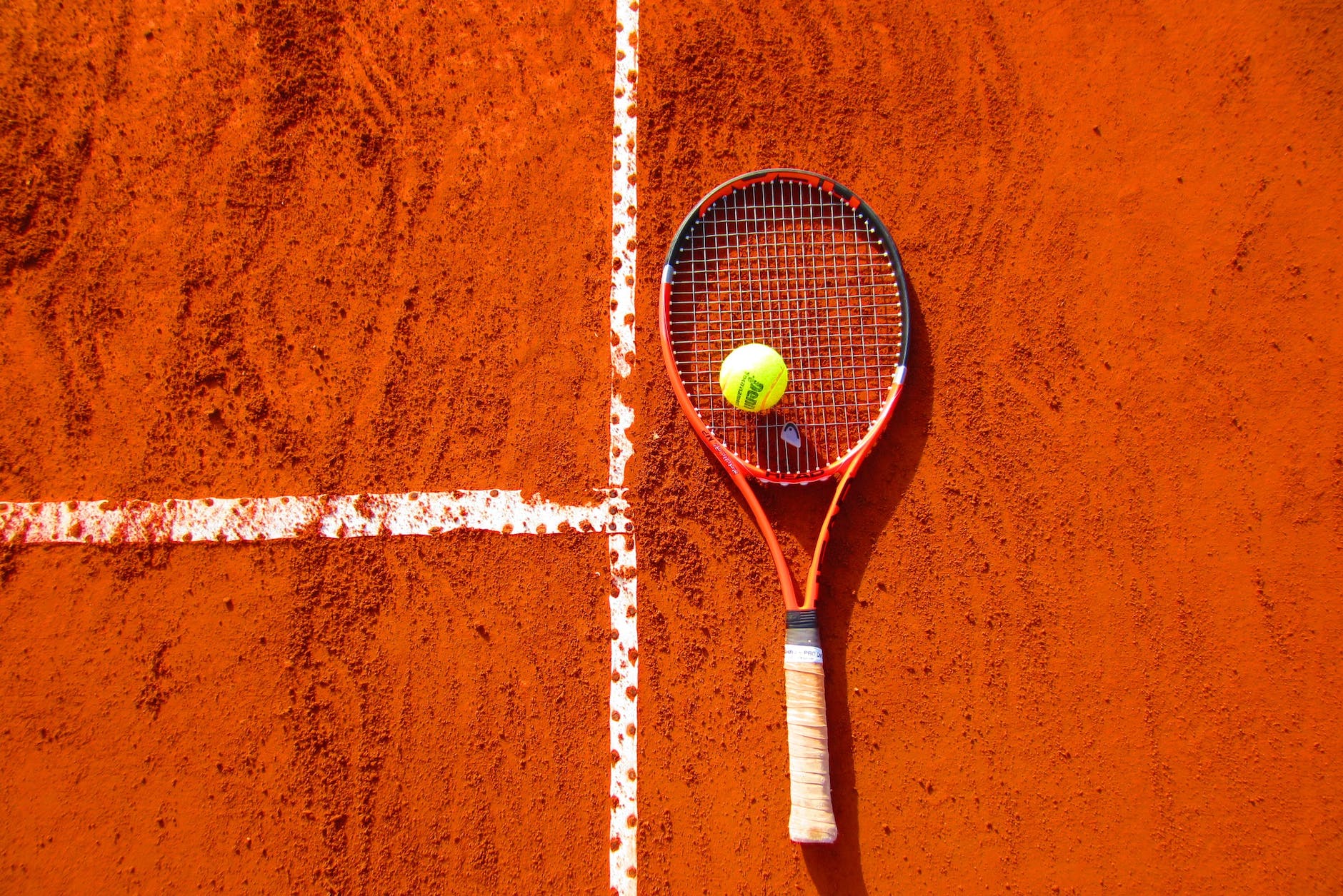 Tips for Easy Tennis Court Maintenance