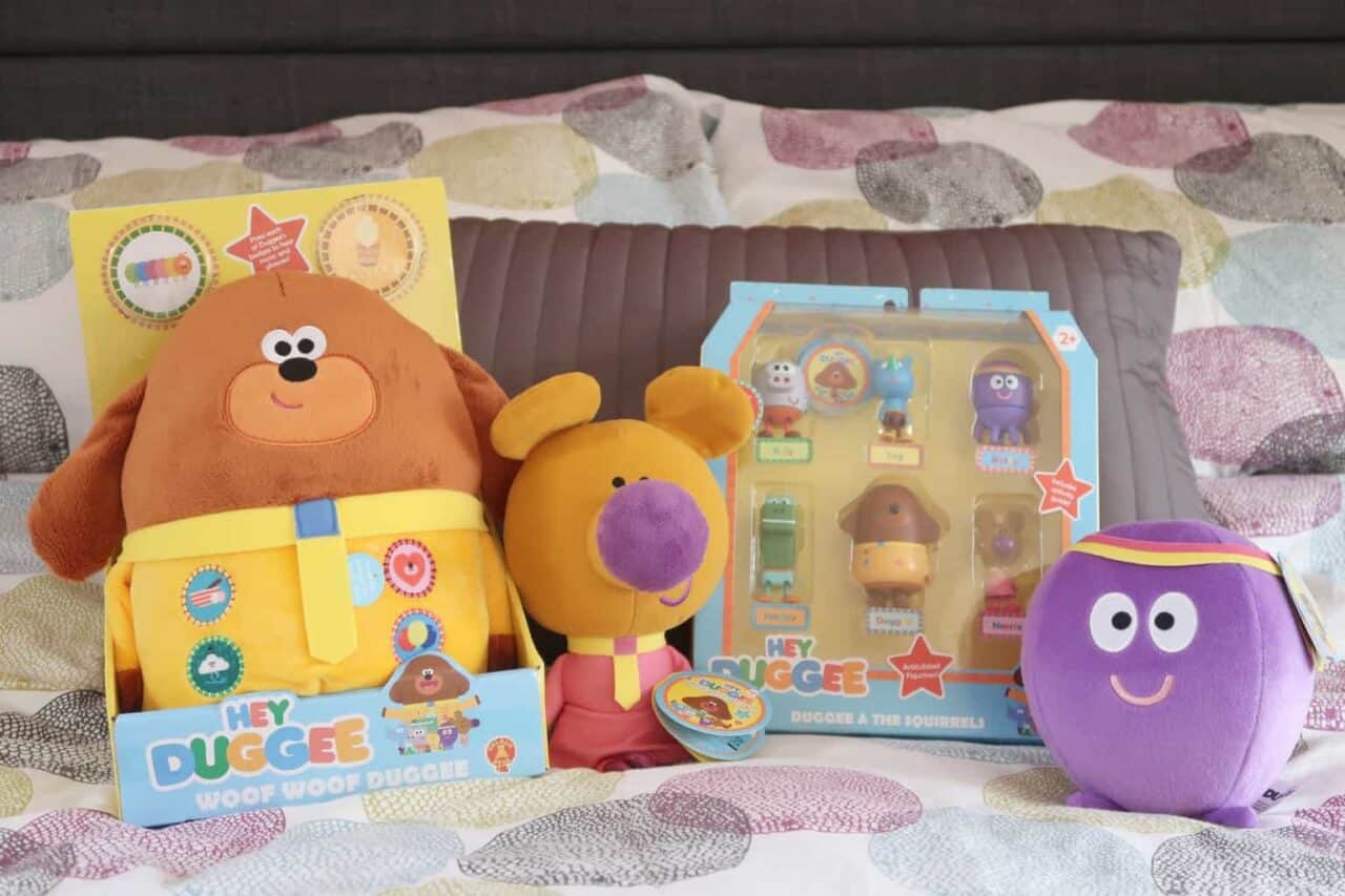 Hey Duggee and The Christmas Gift Guide Badge | Boo Roo and Tigger Too