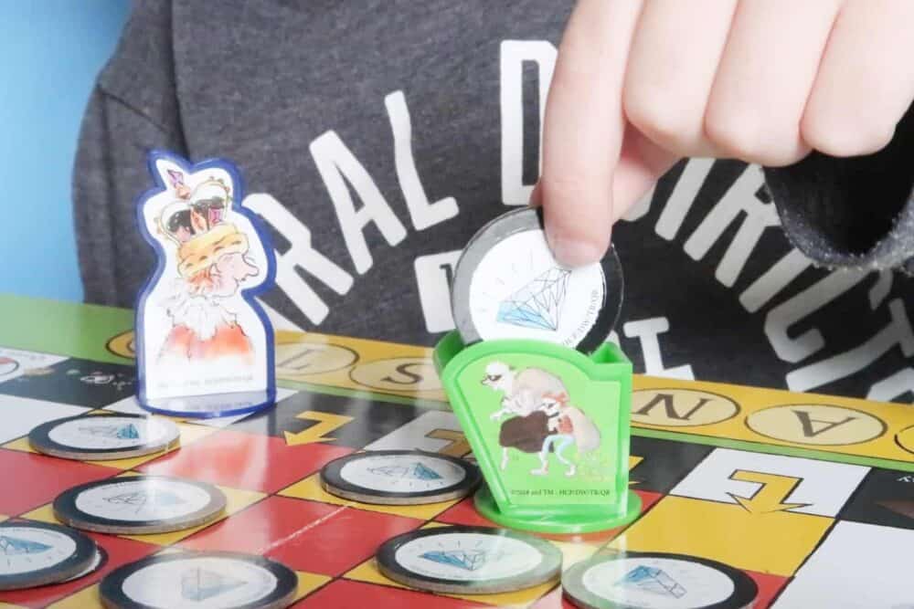 The World of David Walliams Gangsta Granny ‘Stash the Swag’ Board Game [AD-GIFTED]