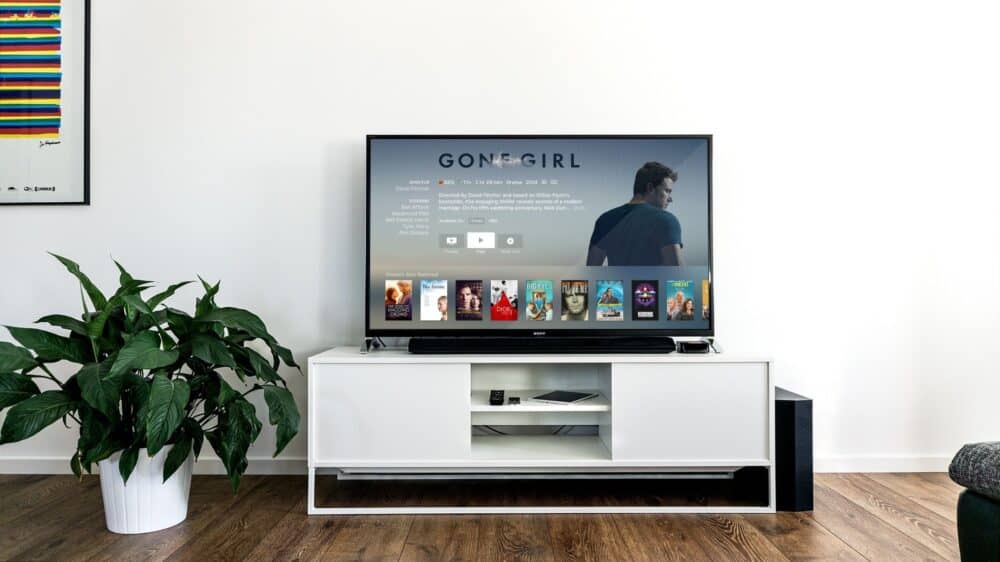 Pros and Cons of On-Demand Streaming TV
