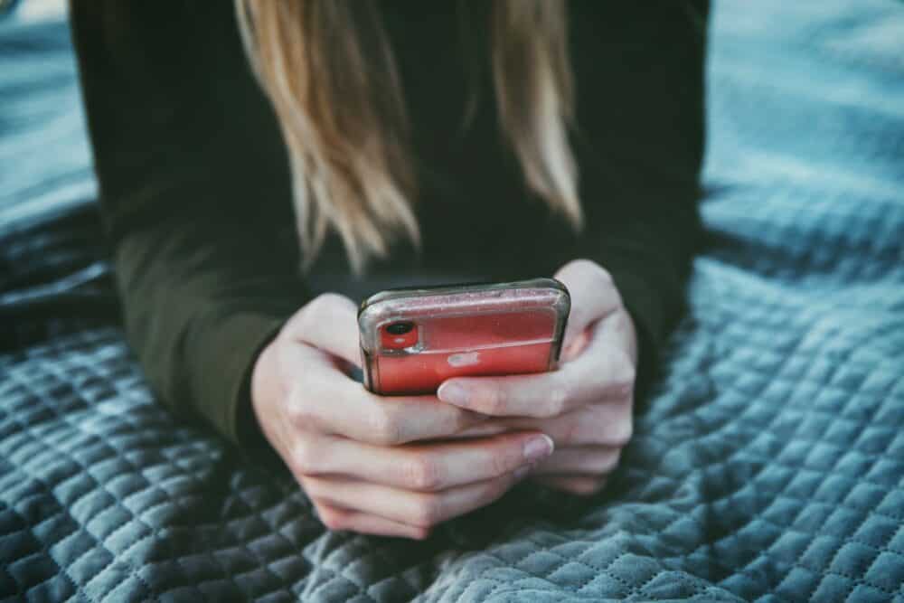 Good and Bad effects of Social Media on Kids and teenagers
