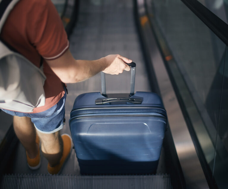 How to choose the best travel luggage