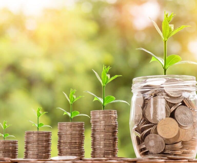 How to Craft an Investment Plan to Secure Your Familly From Financial Troubles