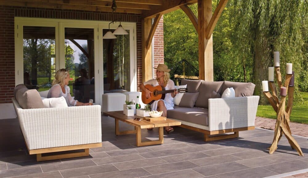 Creating an Outdoor Entertainment Area