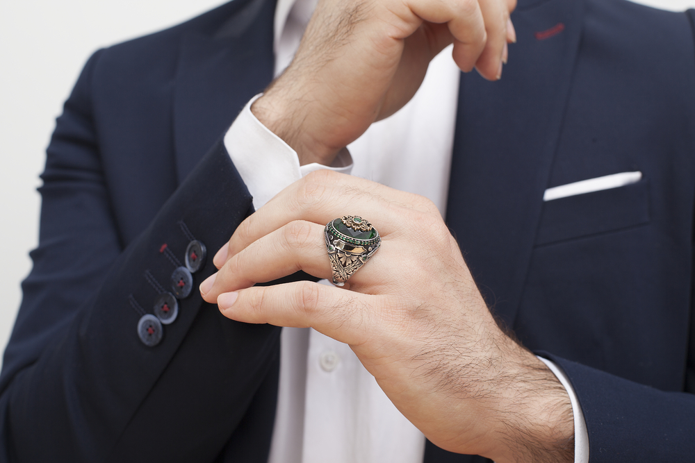 4 Tips for Wearing Men’s Rings in Style