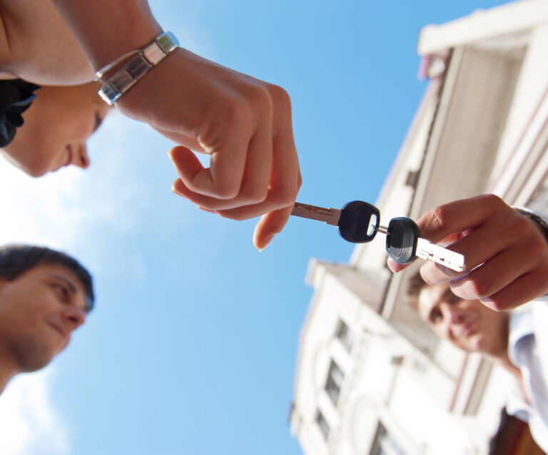 Hunting Affordable Rental Apartments in Big Cities