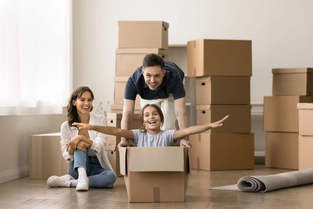From Boxes to Breakthroughs: How Relocation Can Strengthen Family Bonds
