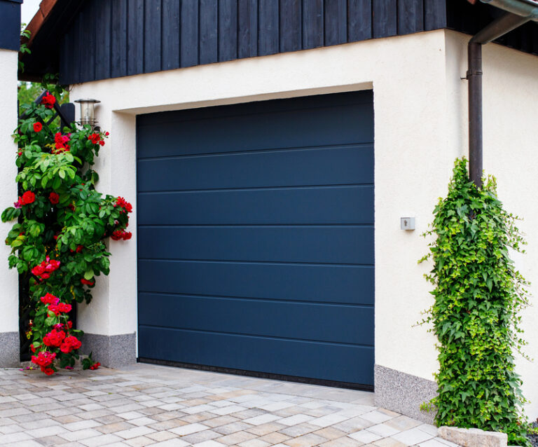 Common Garage Issues Homeowners Overlook