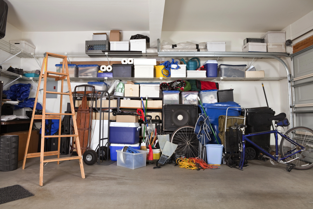 Common Garage Issues Homeowners Overlook