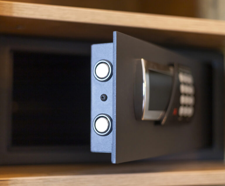 6 Essential Features to Consider When Purchasing a Safe