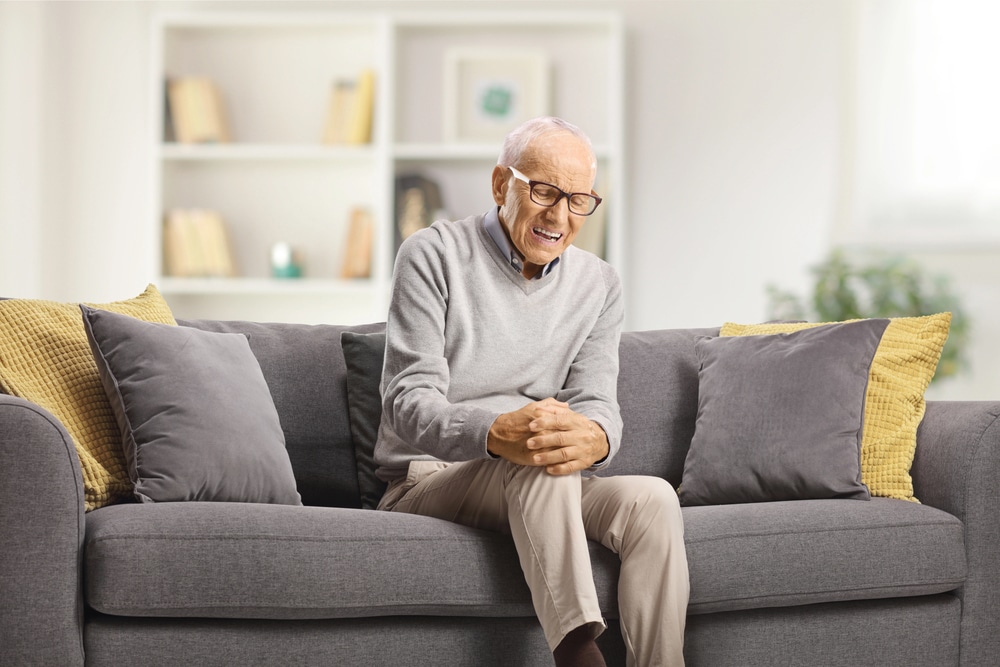 When should leg vibrations in elderly people be a cause for concern?