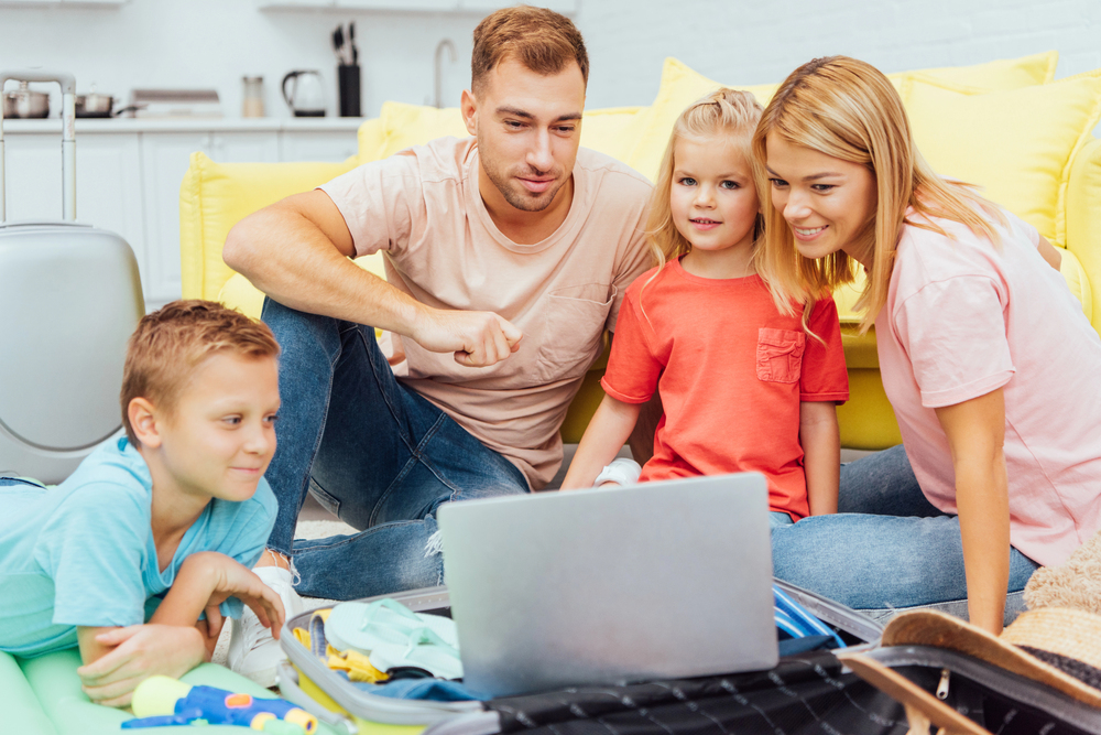 SEO Strategies for Family Travel Blogs and Small Tourism Businesses