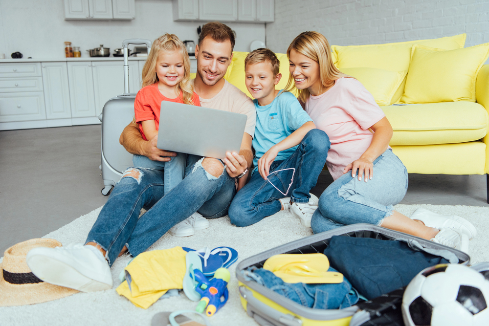 SEO Strategies for Family Travel Blogs and Small Tourism Businesses
